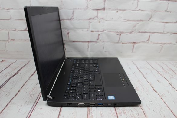 Acer TravelMate P658-M