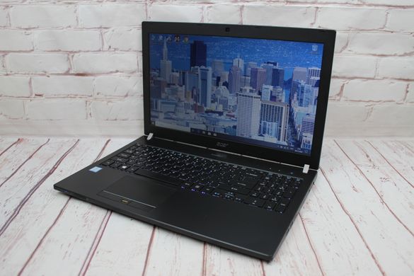 Acer TravelMate P658-M