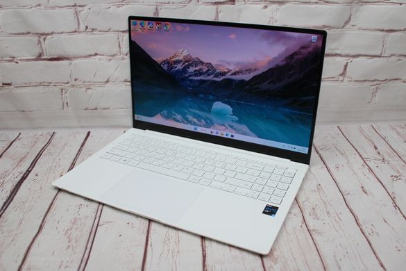 Samsung Galaxy Book PRO NP950XDB