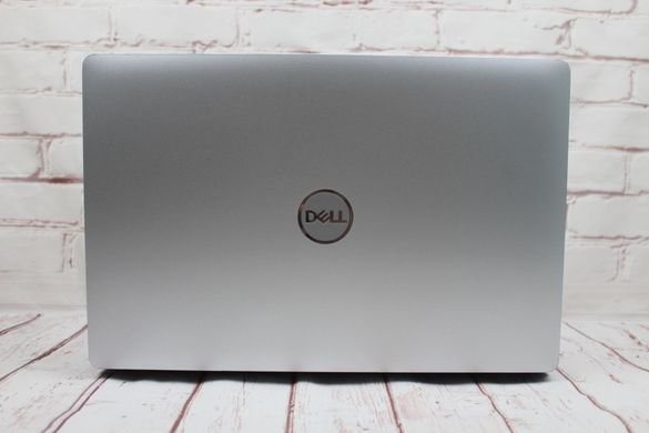 Dell Precision 3550