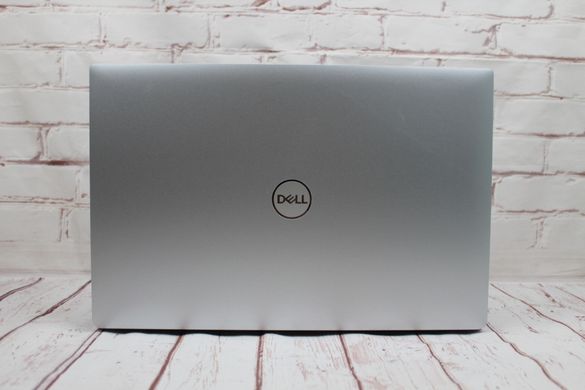 Dell XPS 15 9570