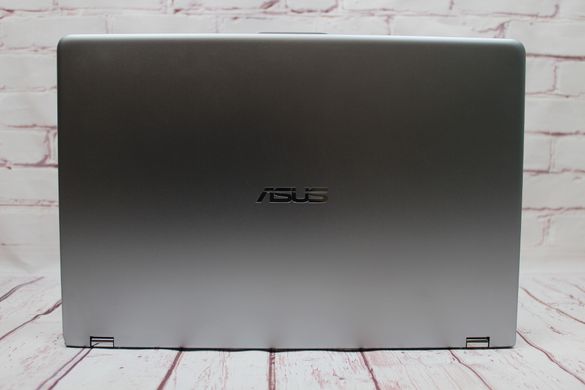 ASUS Q505UA