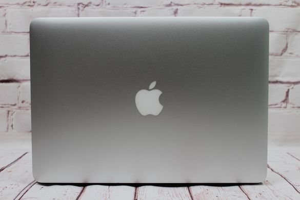 MacBook Air 13 (2015)