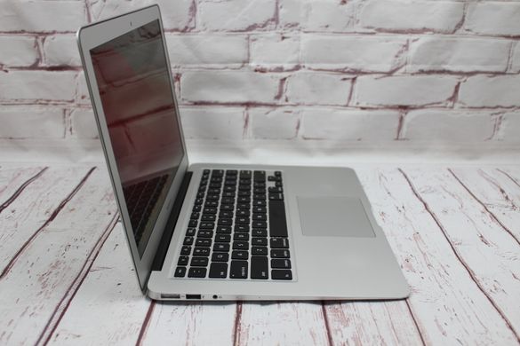 MacBook Air 13 (2013)