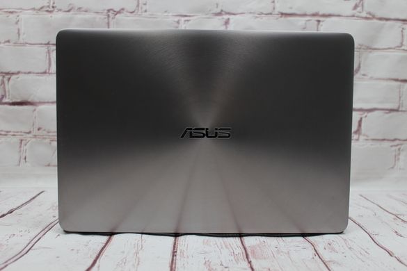 Asus UX330U