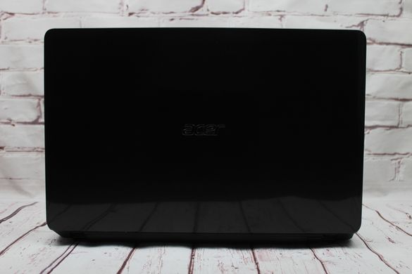 Acer Aspire E1-571