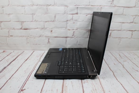 Acer TravelMate TM8573T