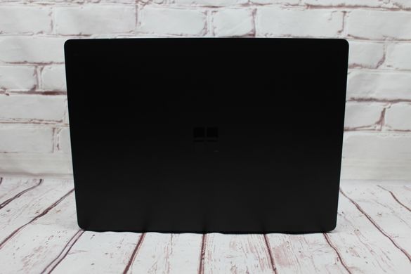 Microsoft Surface laptop 2 1769