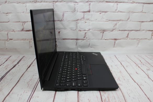 Lenovo ThinkPad E590