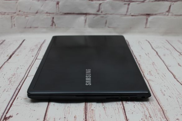 Samsung NP470R5E