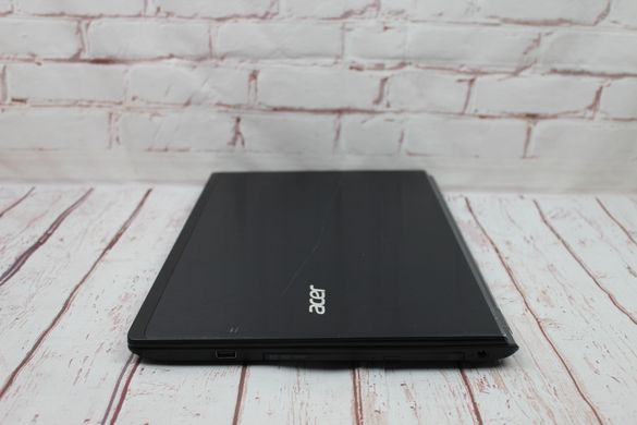 Acer Aspire V3-575