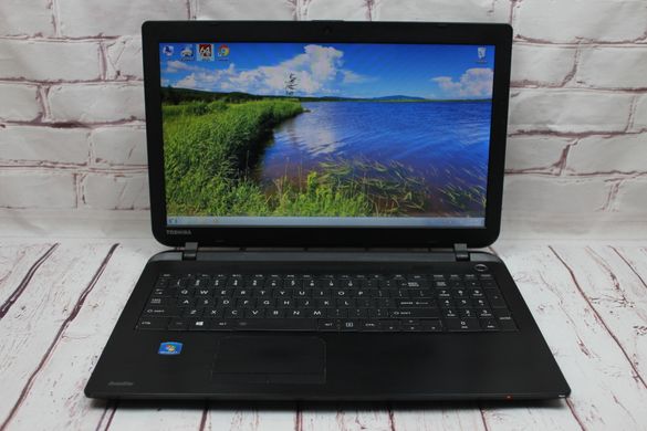 Toshiba Satellite C50-B.